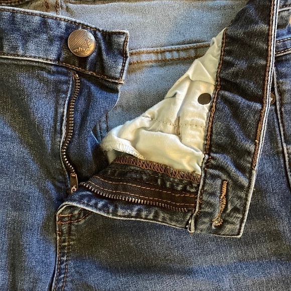 Free People Distressed Knee Jeans - Picture 12 of 15